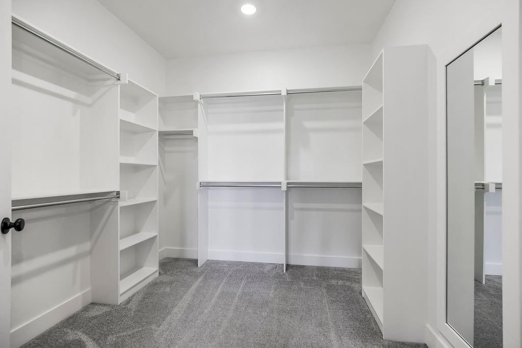 807 W Solomon Drive — photo 10