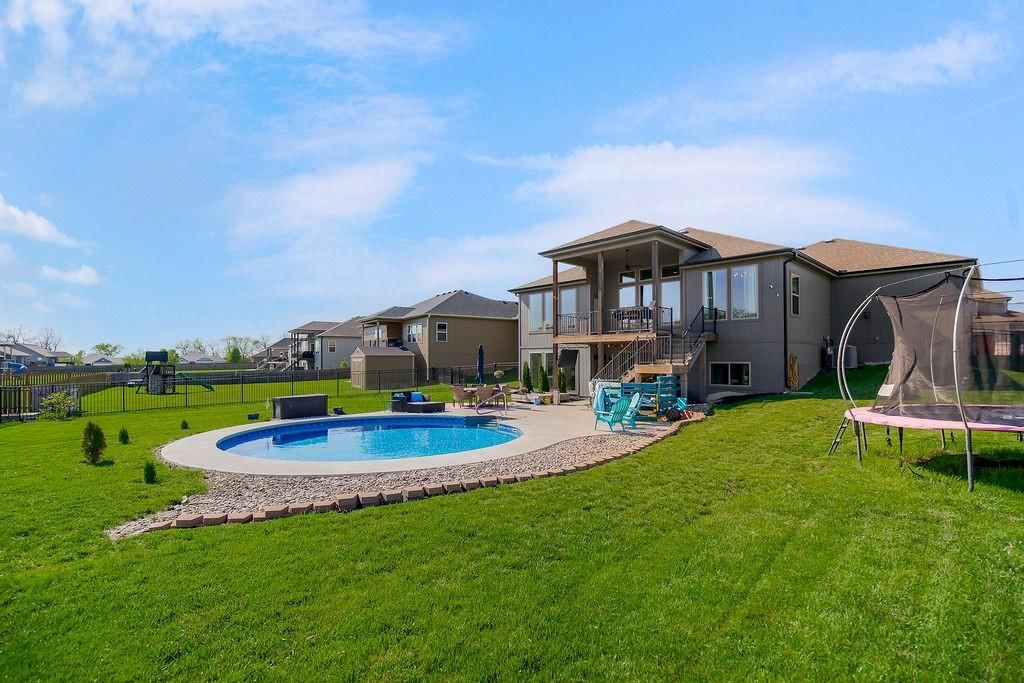 807 W Solomon Drive — photo 31
