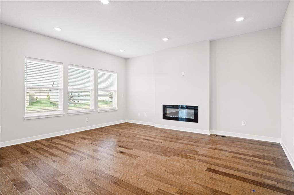 18251 W 166th Terrace — photo 30
