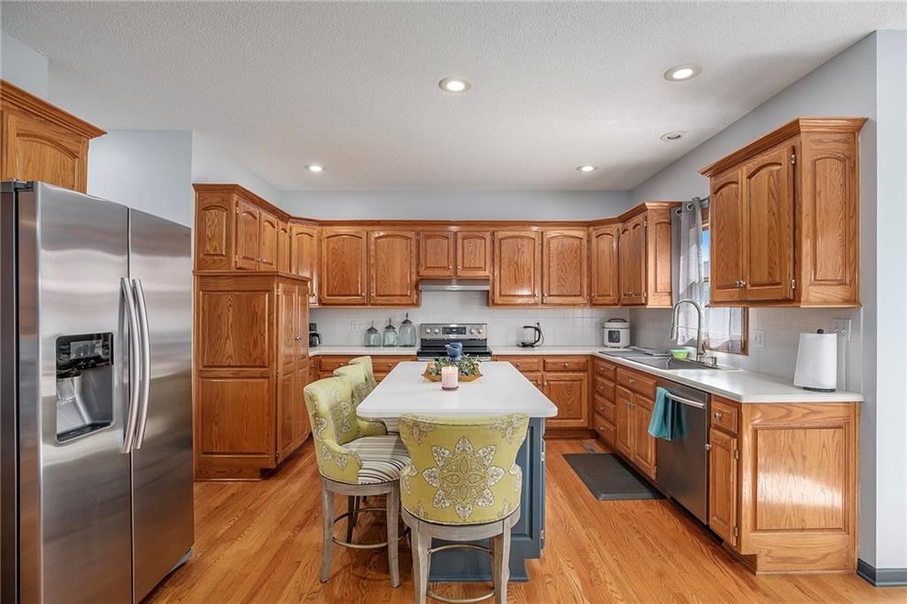 4001 NE 60th Terrace — photo 11