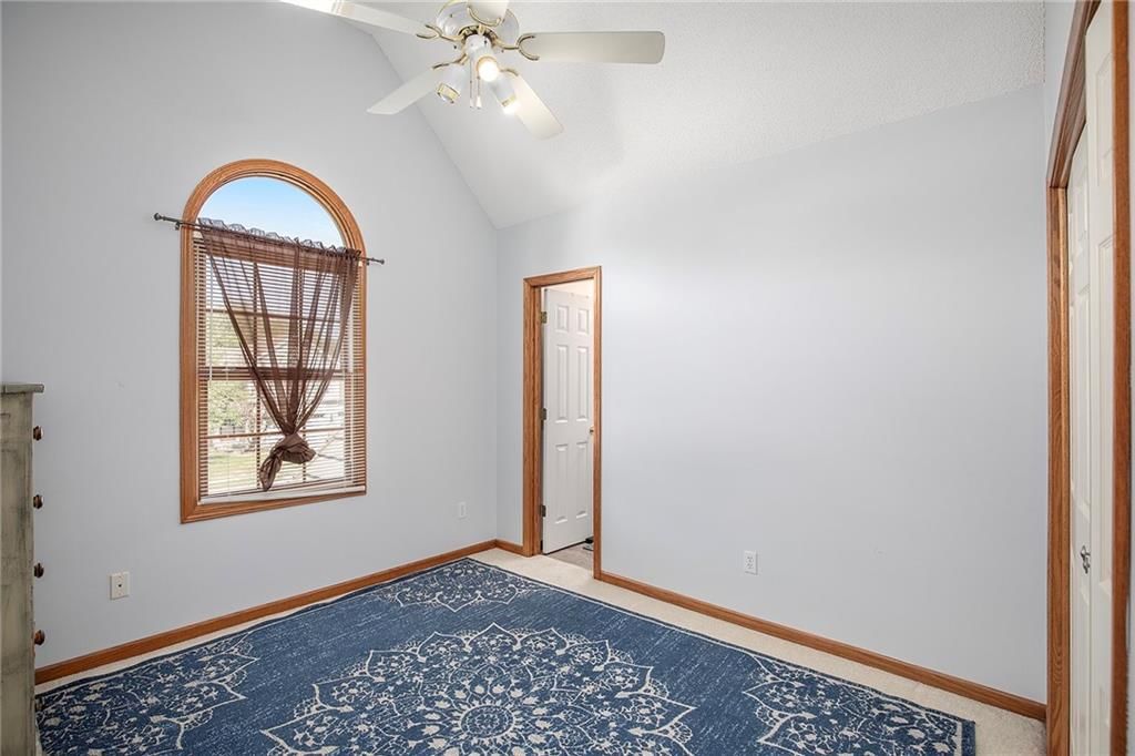 4001 NE 60th Terrace — photo 20