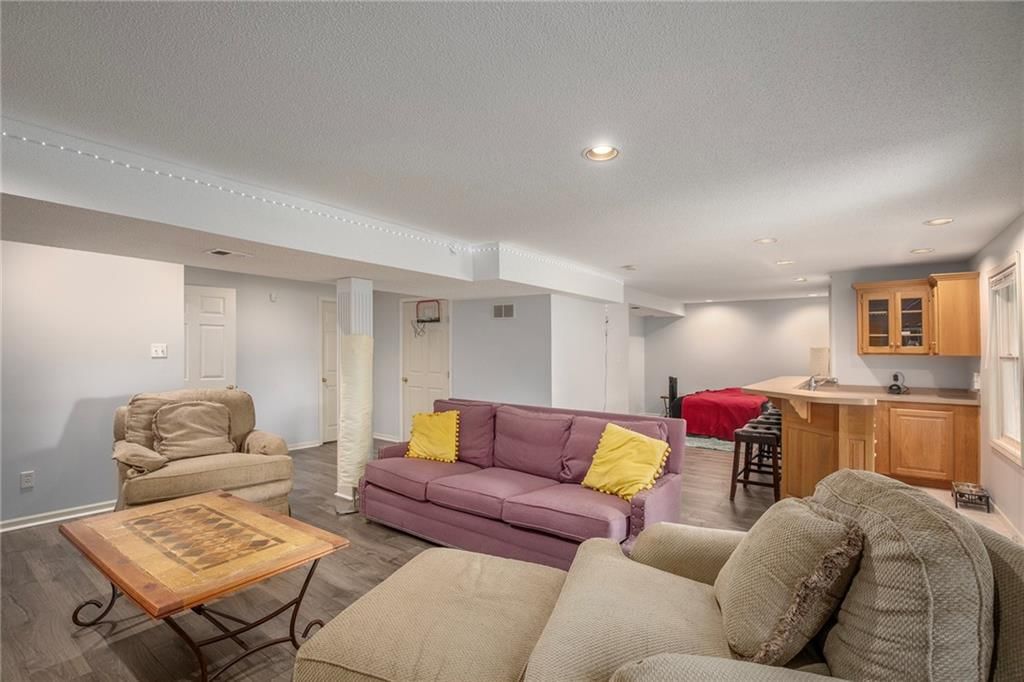 4001 NE 60th Terrace — photo 25