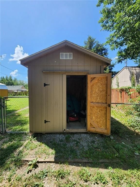 711 W Kansas Street — photo 28