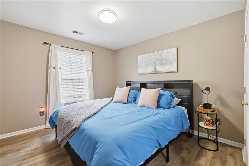 5017 N Washington Street — photo 31