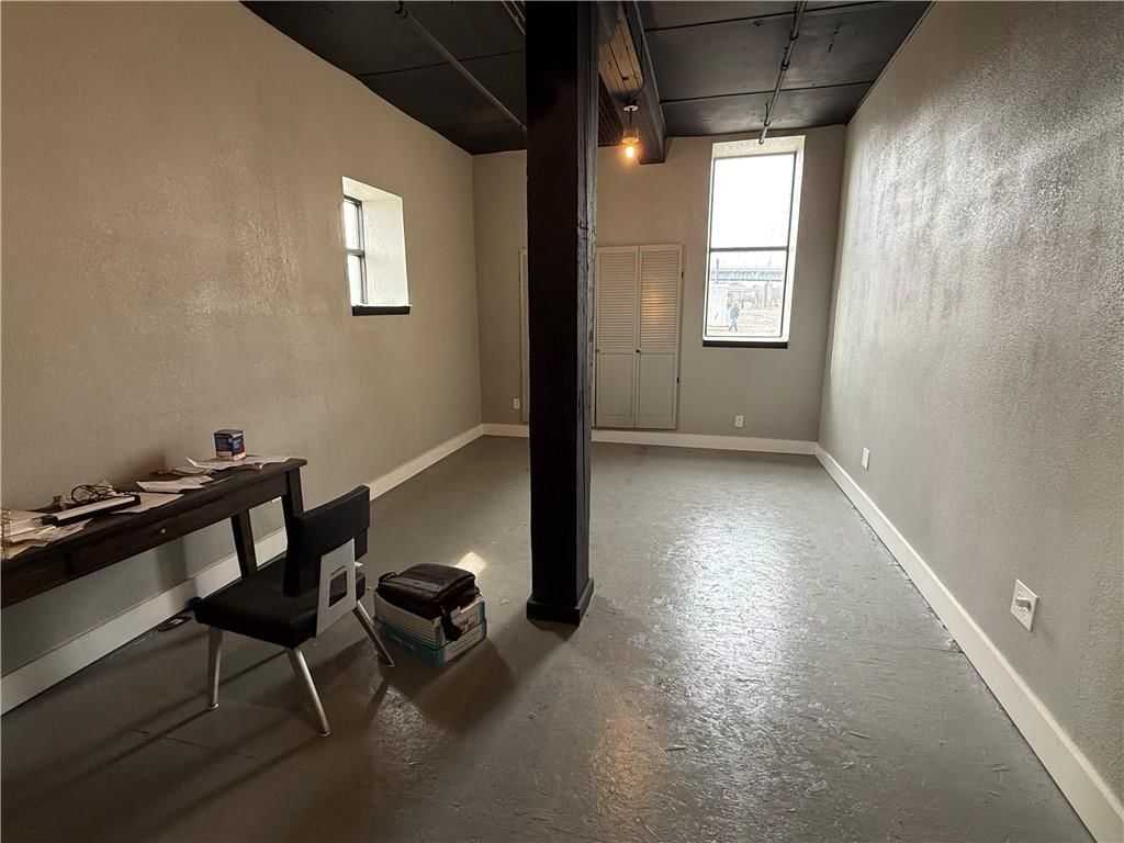 208 S 4th Street W — photo 13