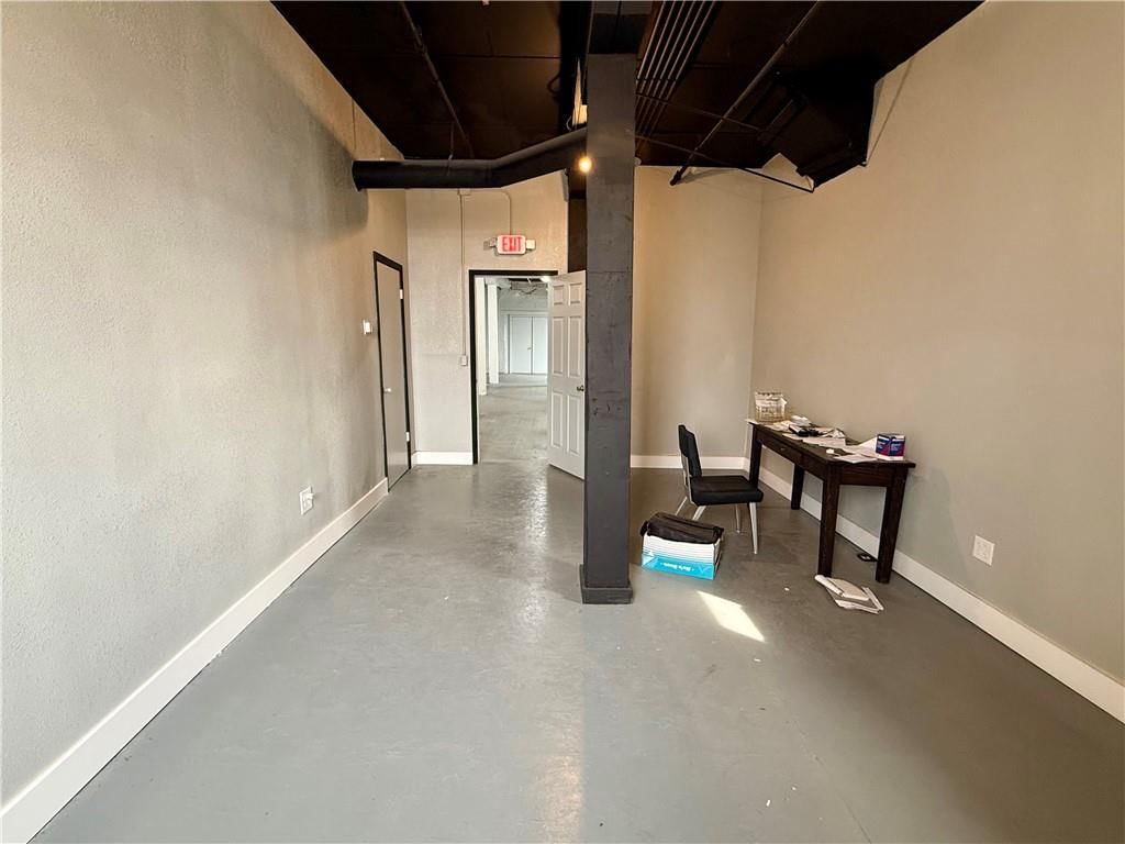 208 S 4th Street W — photo 14