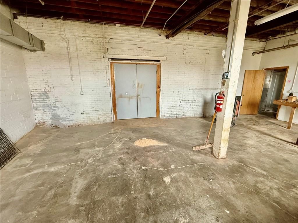 208 S 4th Street W — photo 18