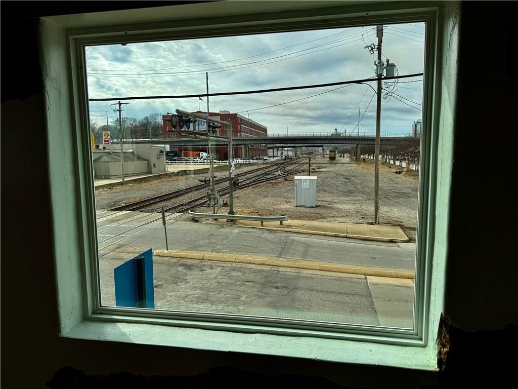 208 S 4th Street W — photo 50