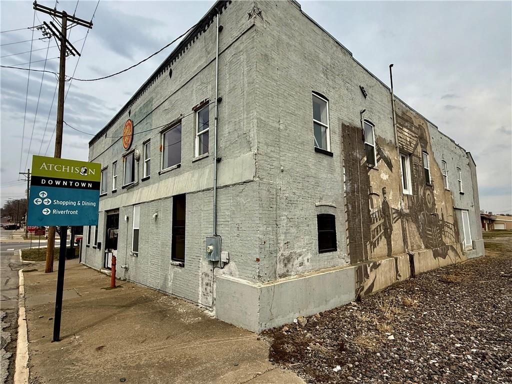 208 S 4th Street W — photo 89