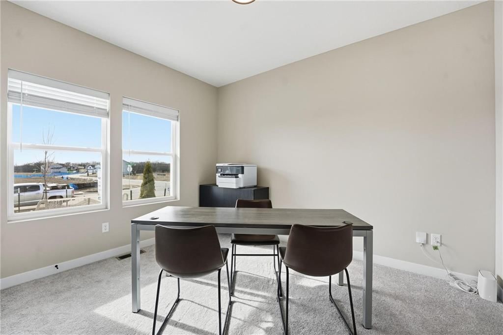 18275 W 166th Terrace — photo 4