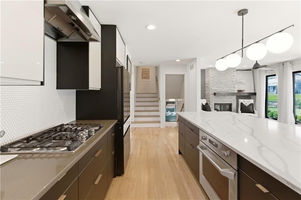 6348 Reeds Drive — photo 10