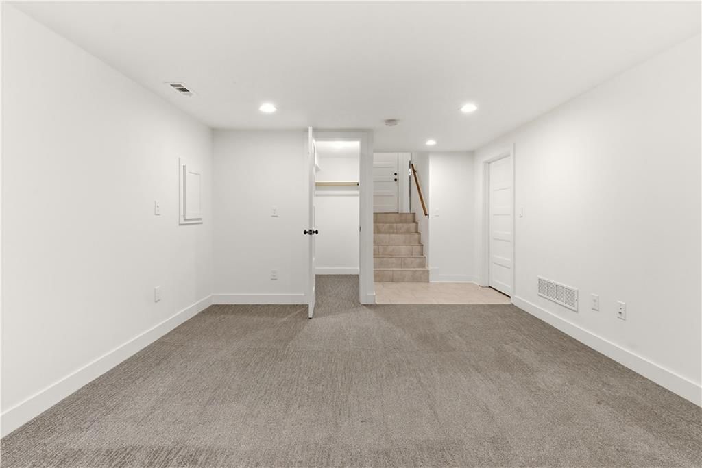 6348 Reeds Drive — photo 33