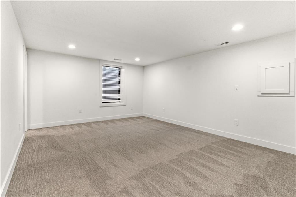6348 Reeds Drive — photo 34