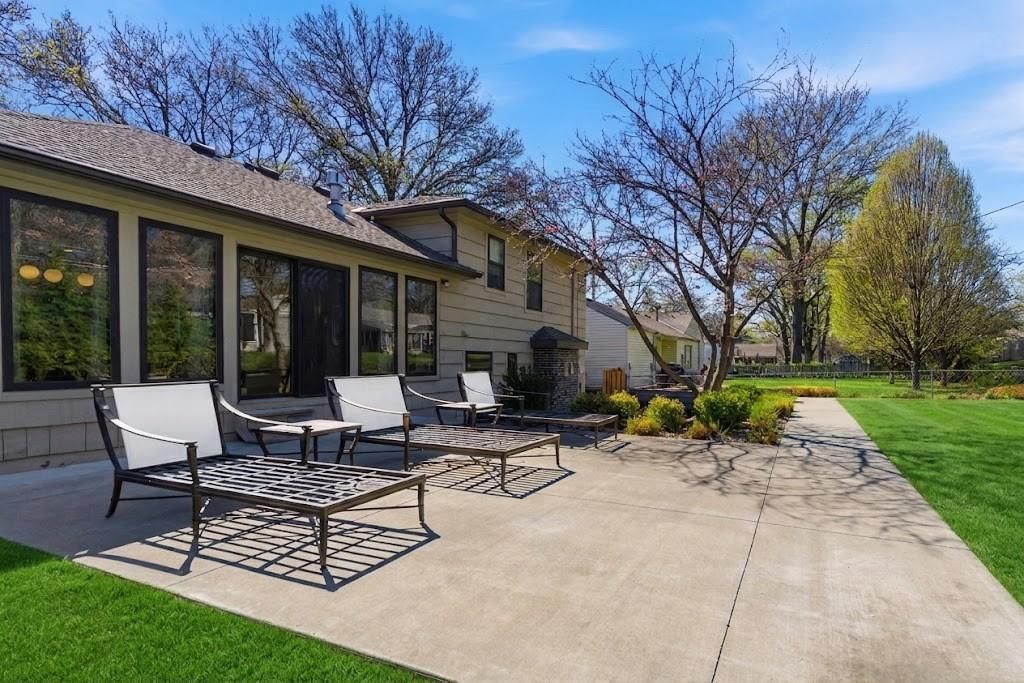 6348 Reeds Drive — photo 35