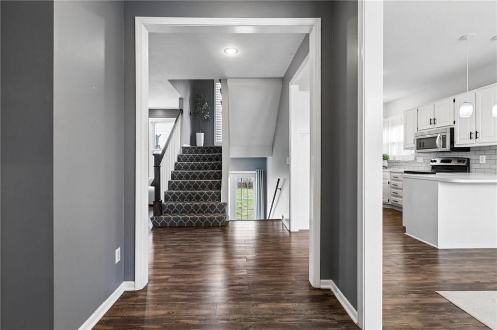 1011 Peggy Drive — photo 3