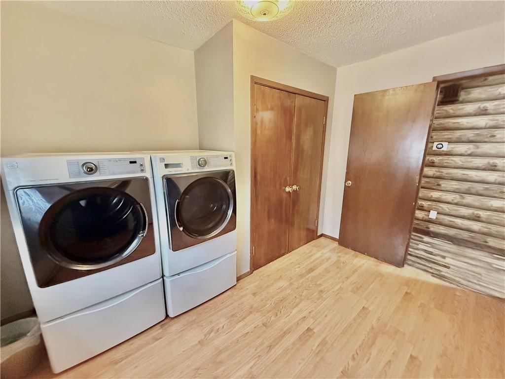 422 E THOMPSON Street — photo 19