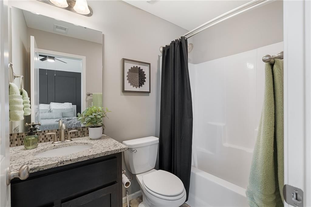 18531 W 194th Terrace — photo 33