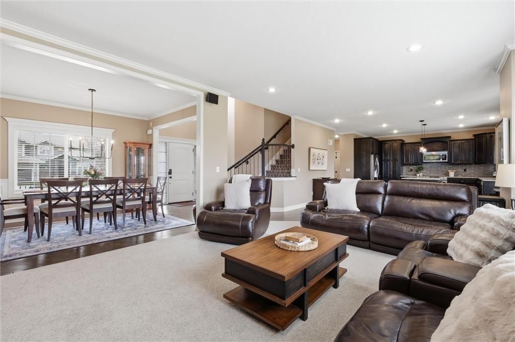 2308 W Piatt Lane — photo 7
