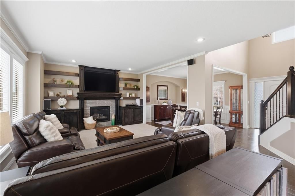 2308 W Piatt Lane — photo 9