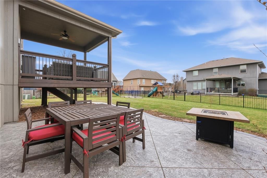 2308 W Piatt Lane — photo 34