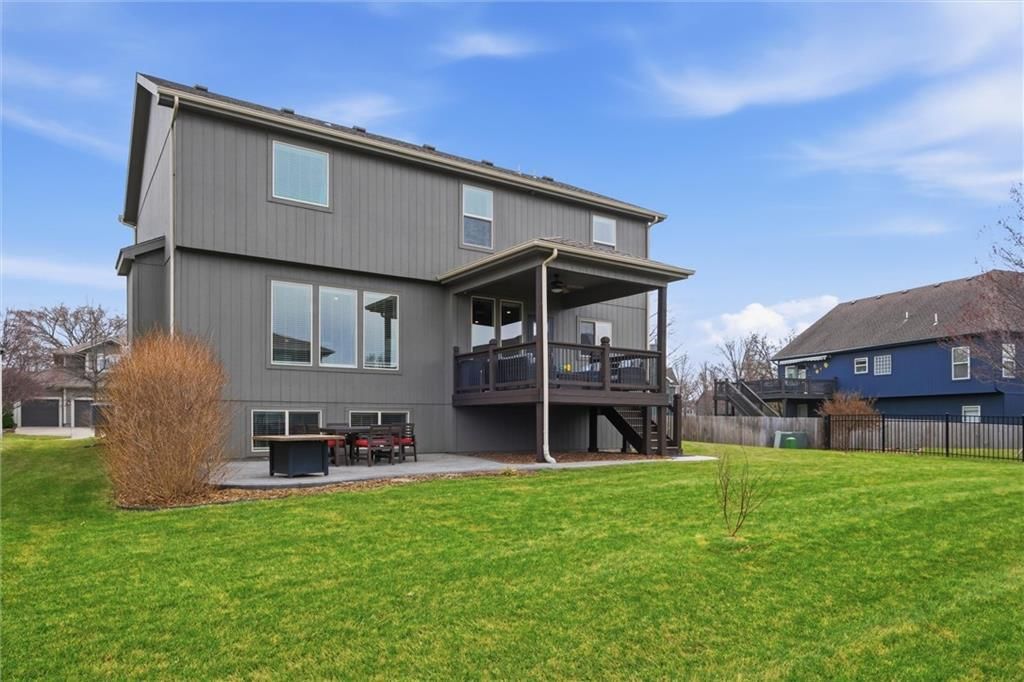 2308 W Piatt Lane — photo 36