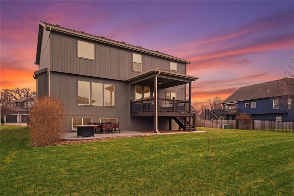 2308 W Piatt Lane — photo 37