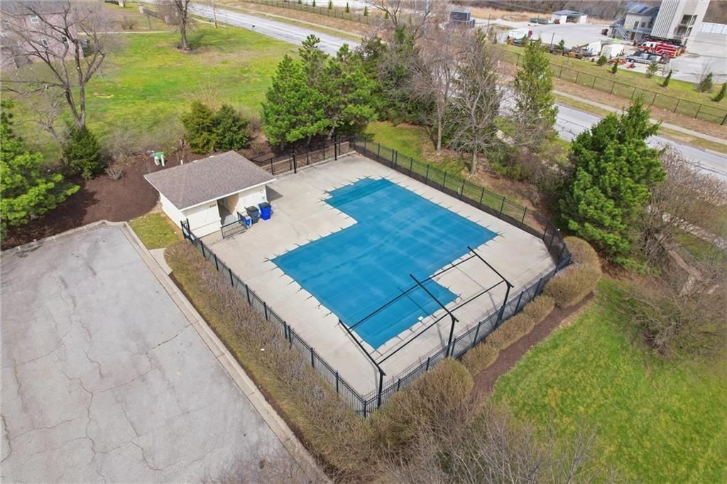 2308 W Piatt Lane — photo 45