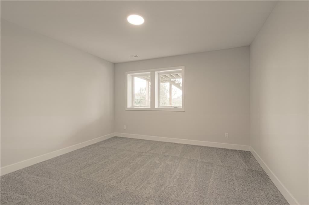 4524 SW Berkshire Drive — photo 34