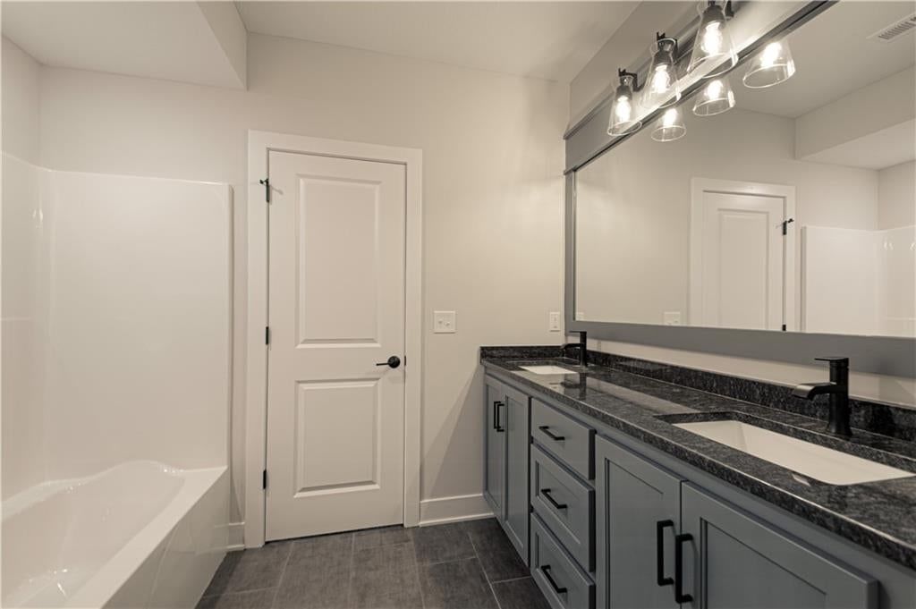 4524 SW Berkshire Drive — photo 38