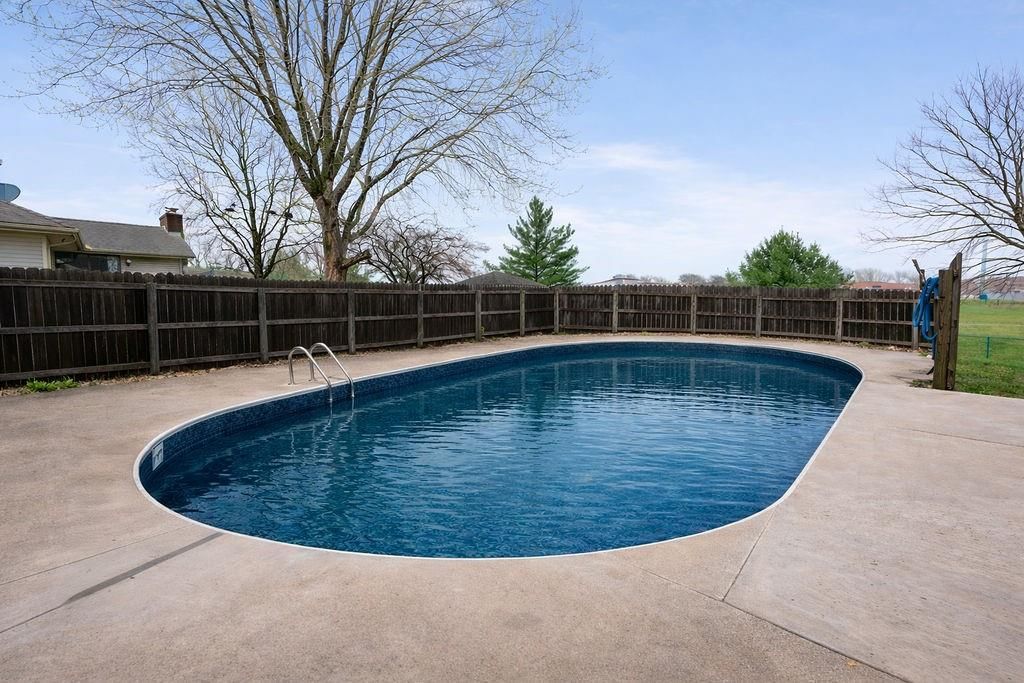 706 Ozark Short Line Street — photo 2