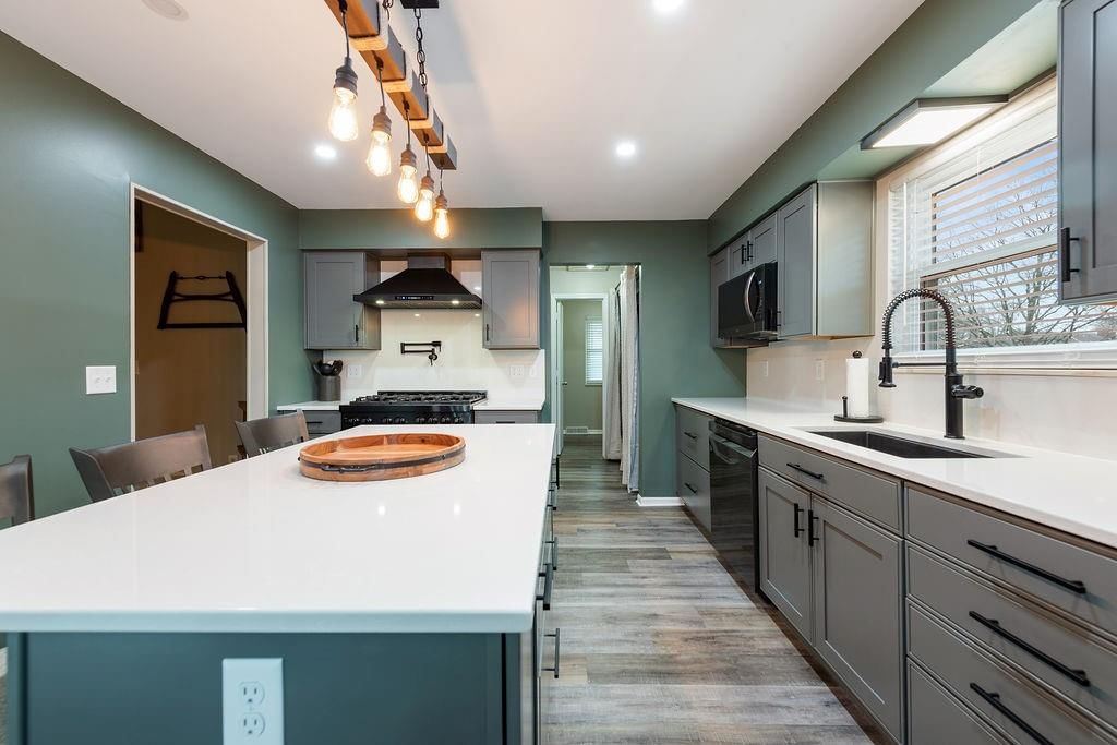706 Ozark Short Line Street — photo 6