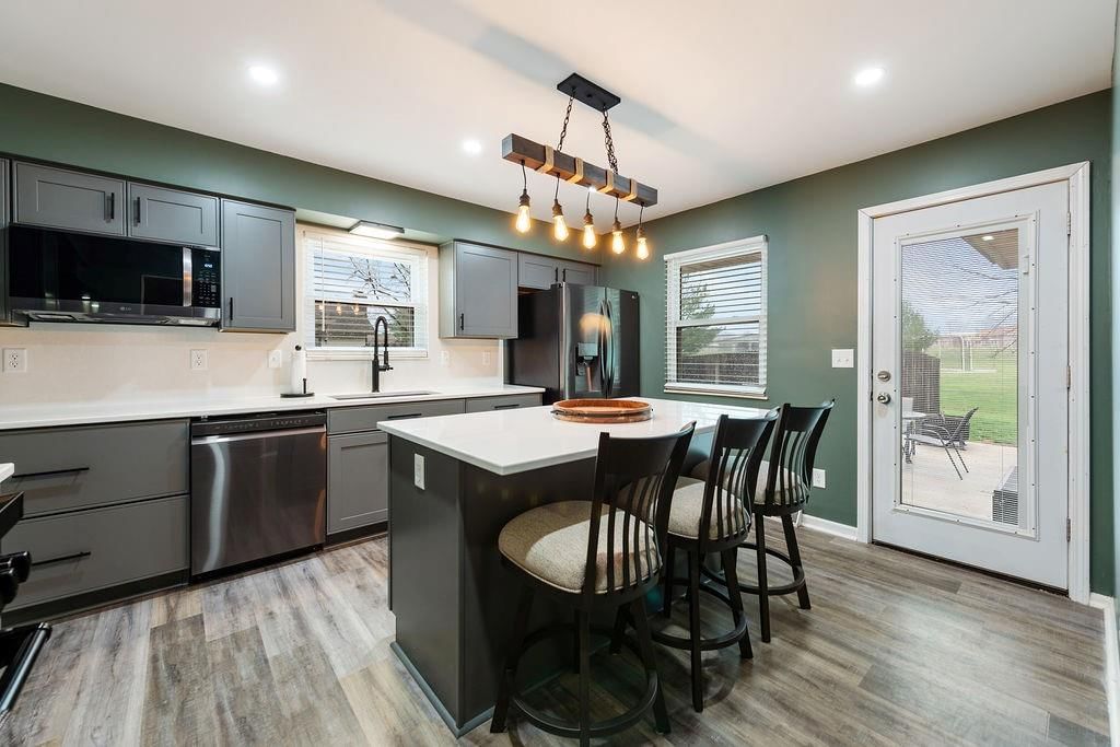 706 Ozark Short Line Street — photo 8
