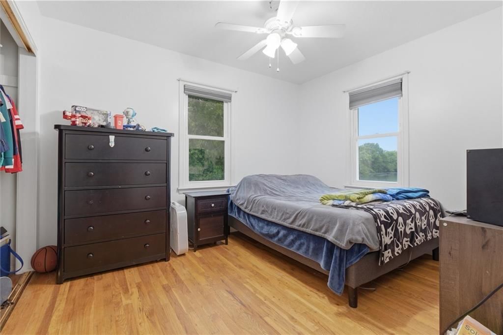 1922 N Redwood Drive — photo 14