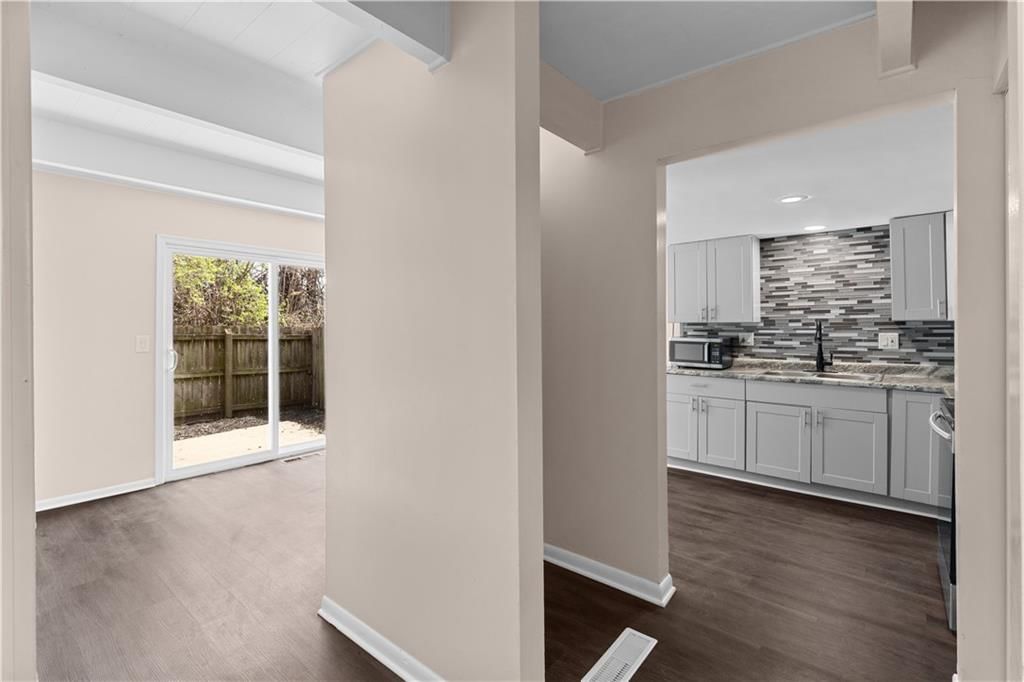 813 N 70th Street — photo 15