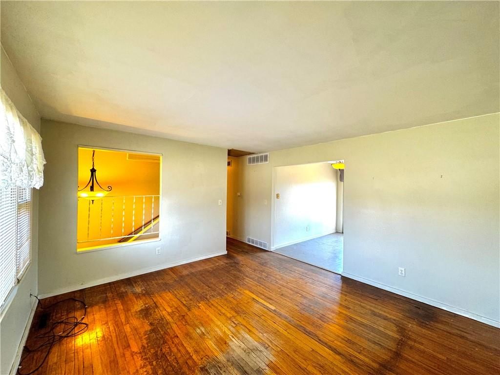 101 Collette Street — photo 3
