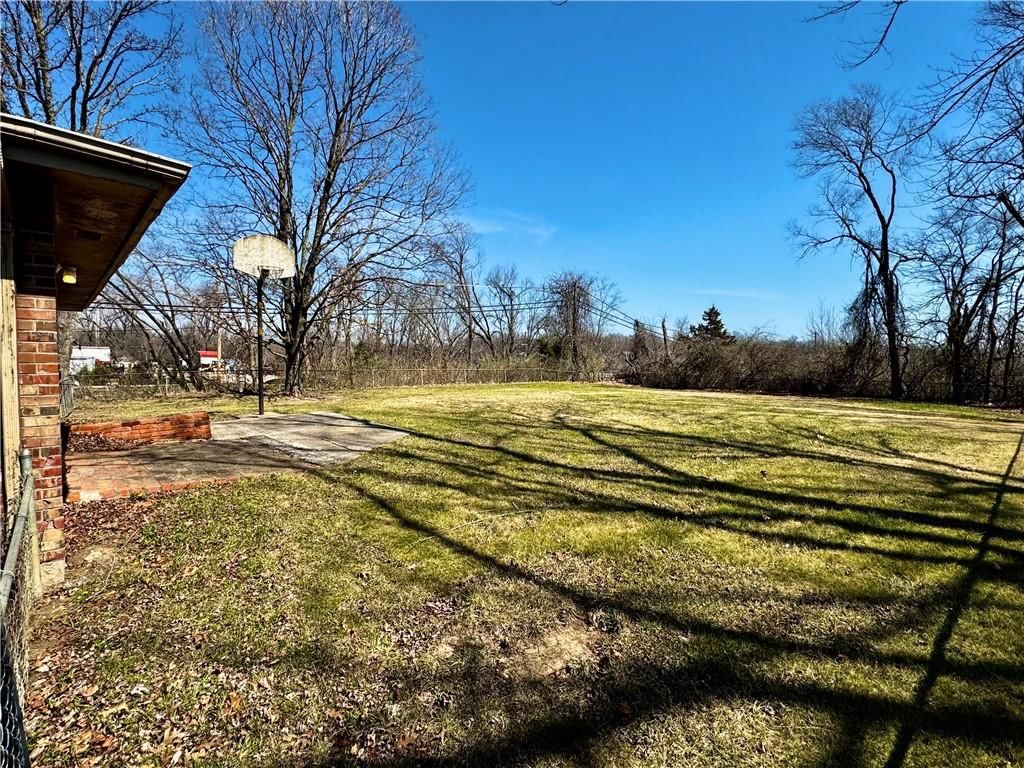 101 Collette Street — photo 16