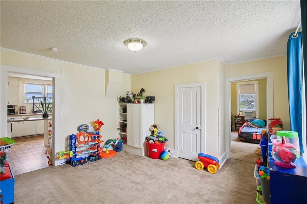 743 S Locust Street — photo 17
