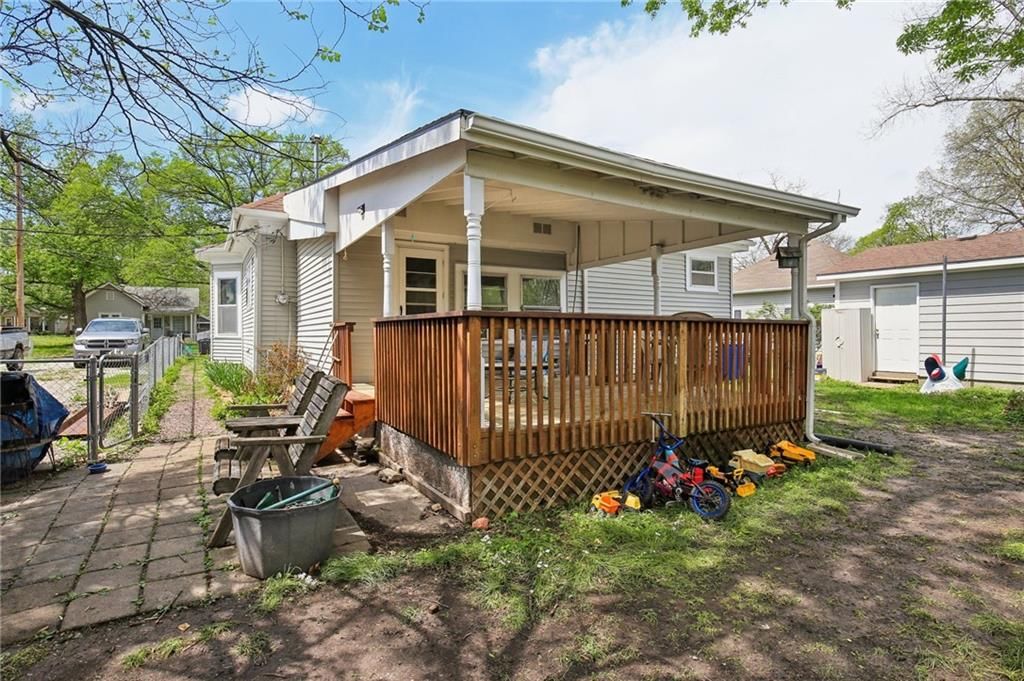 743 S Locust Street — photo 22