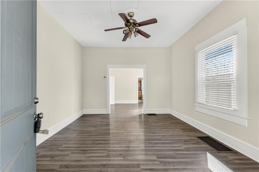 411 N Lawndale Avenue — photo 4
