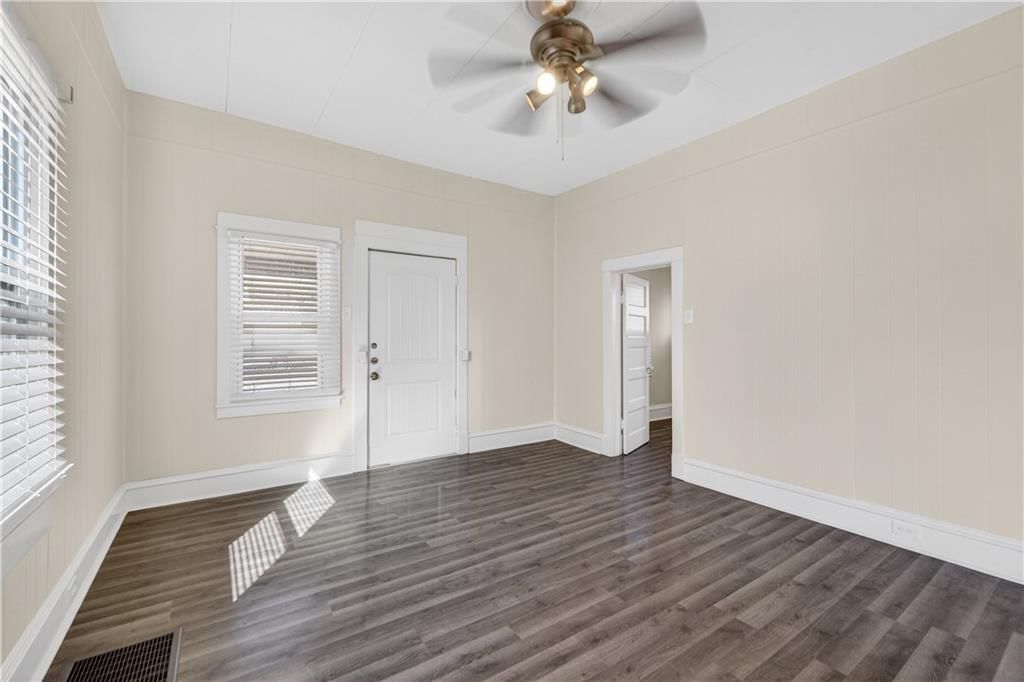 411 N Lawndale Avenue — photo 8
