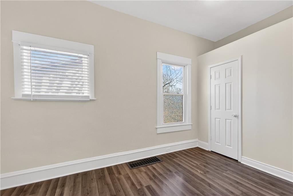 411 N Lawndale Avenue — photo 10