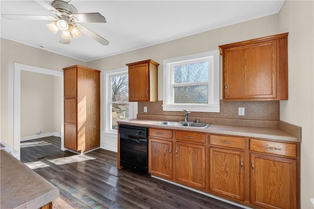 411 N Lawndale Avenue — photo 18