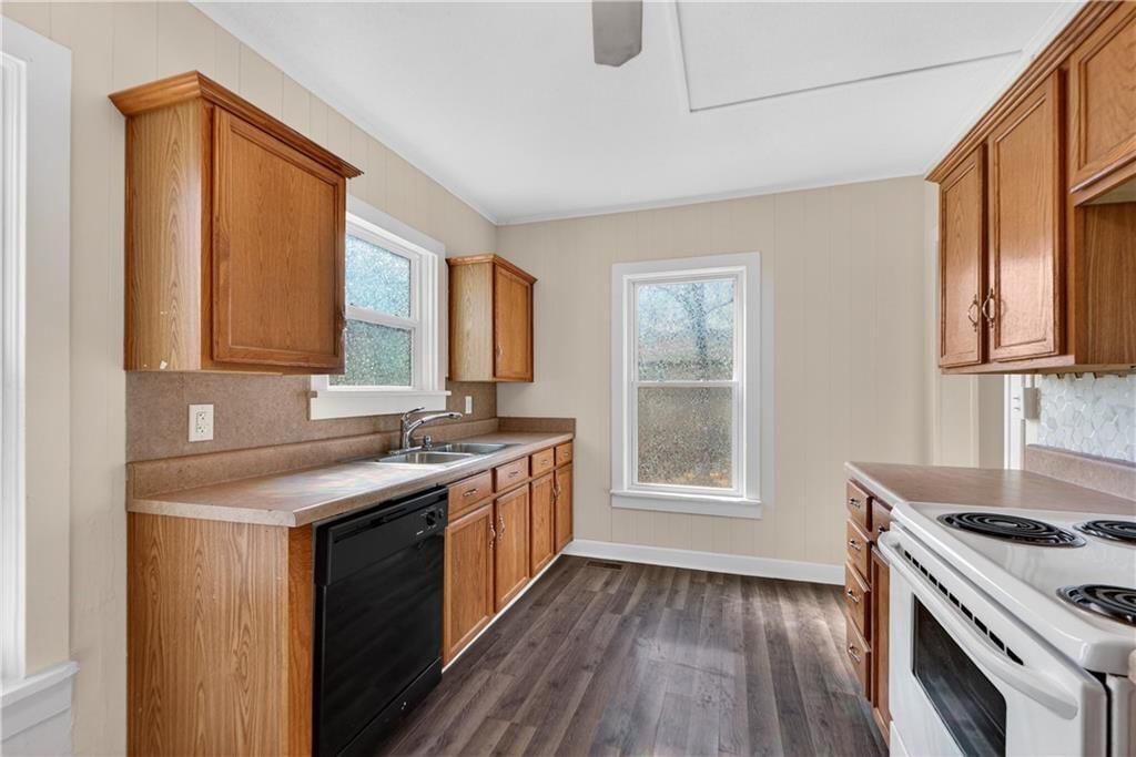 411 N Lawndale Avenue — photo 21