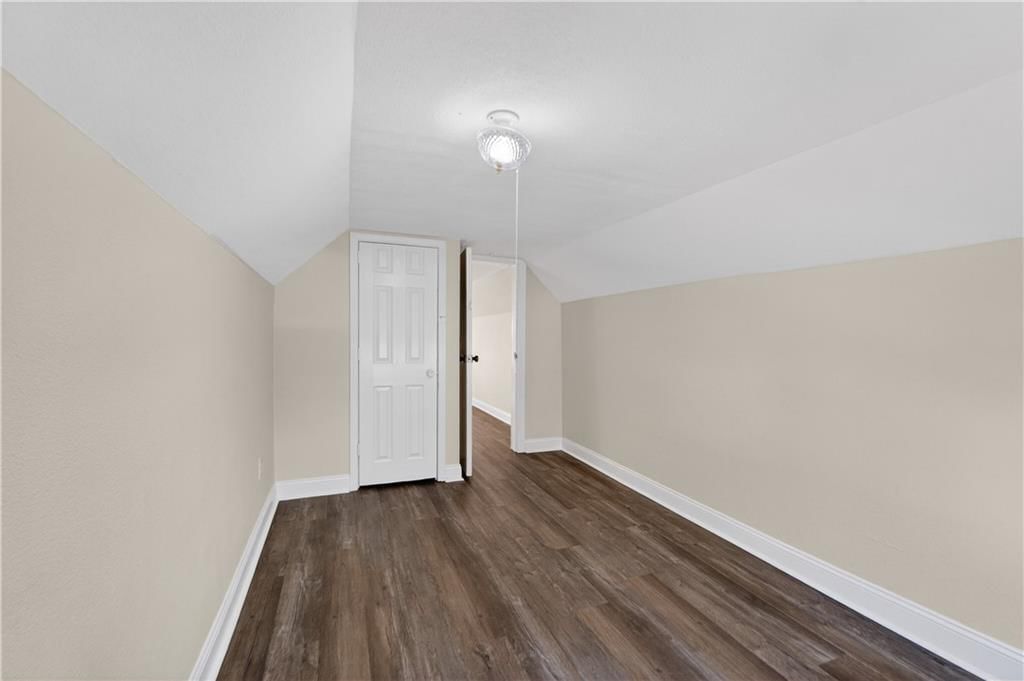 411 N Lawndale Avenue — photo 31