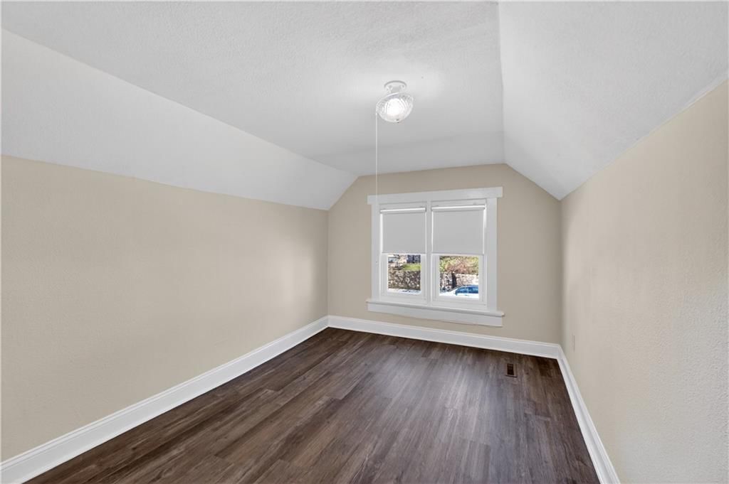 411 N Lawndale Avenue — photo 32