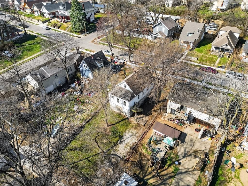 411 N Lawndale Avenue — photo 47