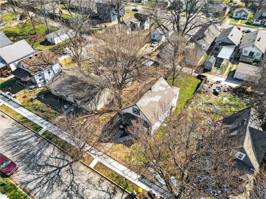 411 N Lawndale Avenue — photo 50