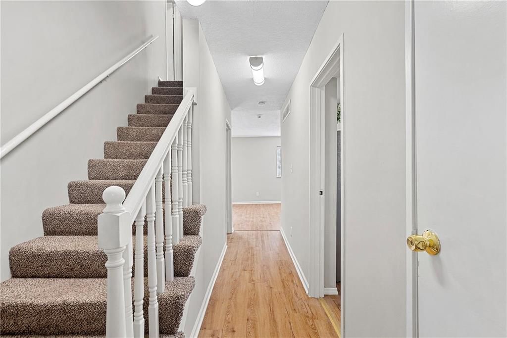 11007 W 90th Terrace — photo 3