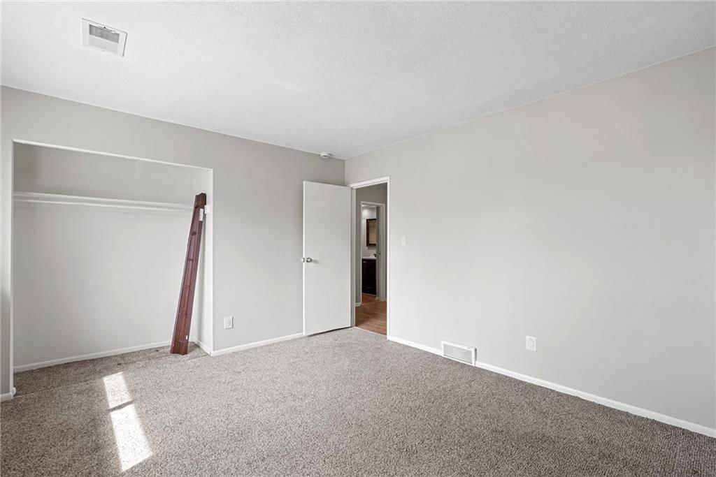 11007 W 90th Terrace — photo 17
