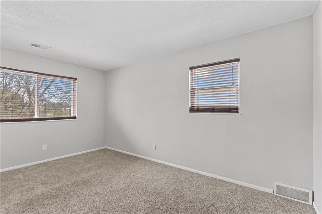 11007 W 90th Terrace — photo 19